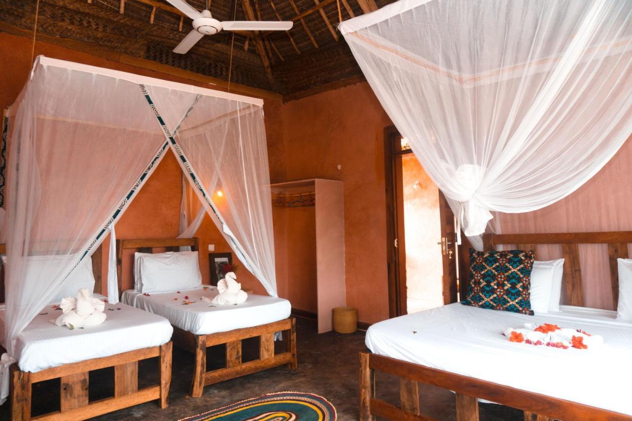 Zanzibar Kusini Beach Bungalows Hotel Kizimkazi Exterior photo