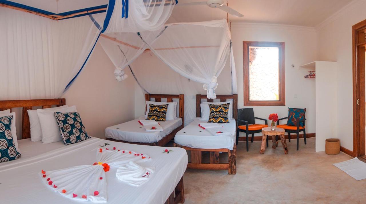 Zanzibar Kusini Beach Bungalows Hotel Kizimkazi Exterior photo